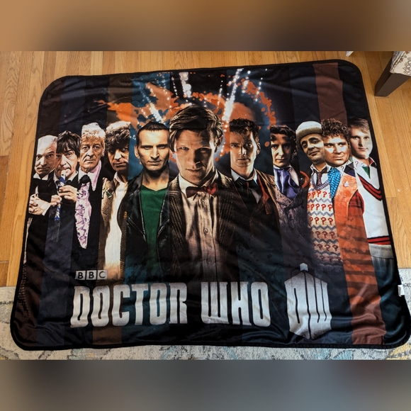 Doctor Who Eleventh Doctor BBC Blanket - Picture 1 of 3